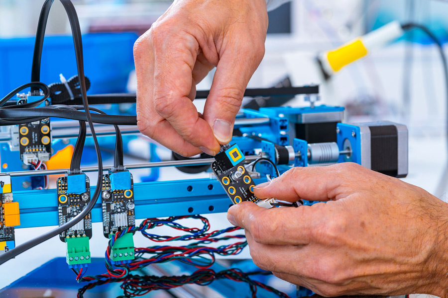 service-entwicklung-elektronik service-entwicklung-elektronik